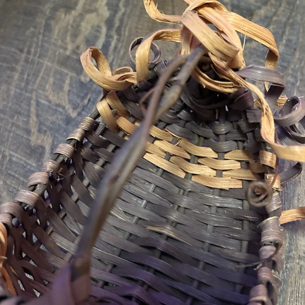 Small Hand Woven Egg Buttocks Gathering Basket Gods‎ Eye 6x6x4 Primitive